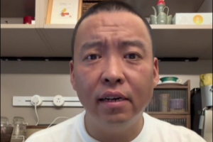 掘金战术革新：沃克三妙策助约基奇锁定胜局