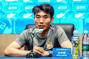 0-0！郑智解读平局：双方拼尽全力，客场一分为足