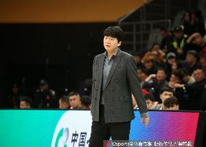 47场8.4分！法耶加盟山东，篮下效率惊人，数据全面领跑