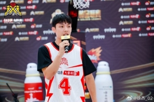 徐杰亲临3x3黄金联赛现场，现场感受篮球盛宴