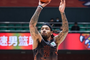 攻防转换的艺术：珀塞尔如何凭借卓越执行力锁定胜利