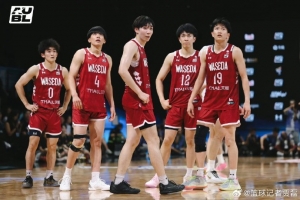 矮个后卫逆袭！日本小巨人主场狂飙，清华队遭爆冷